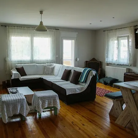 Apartment Rania's *